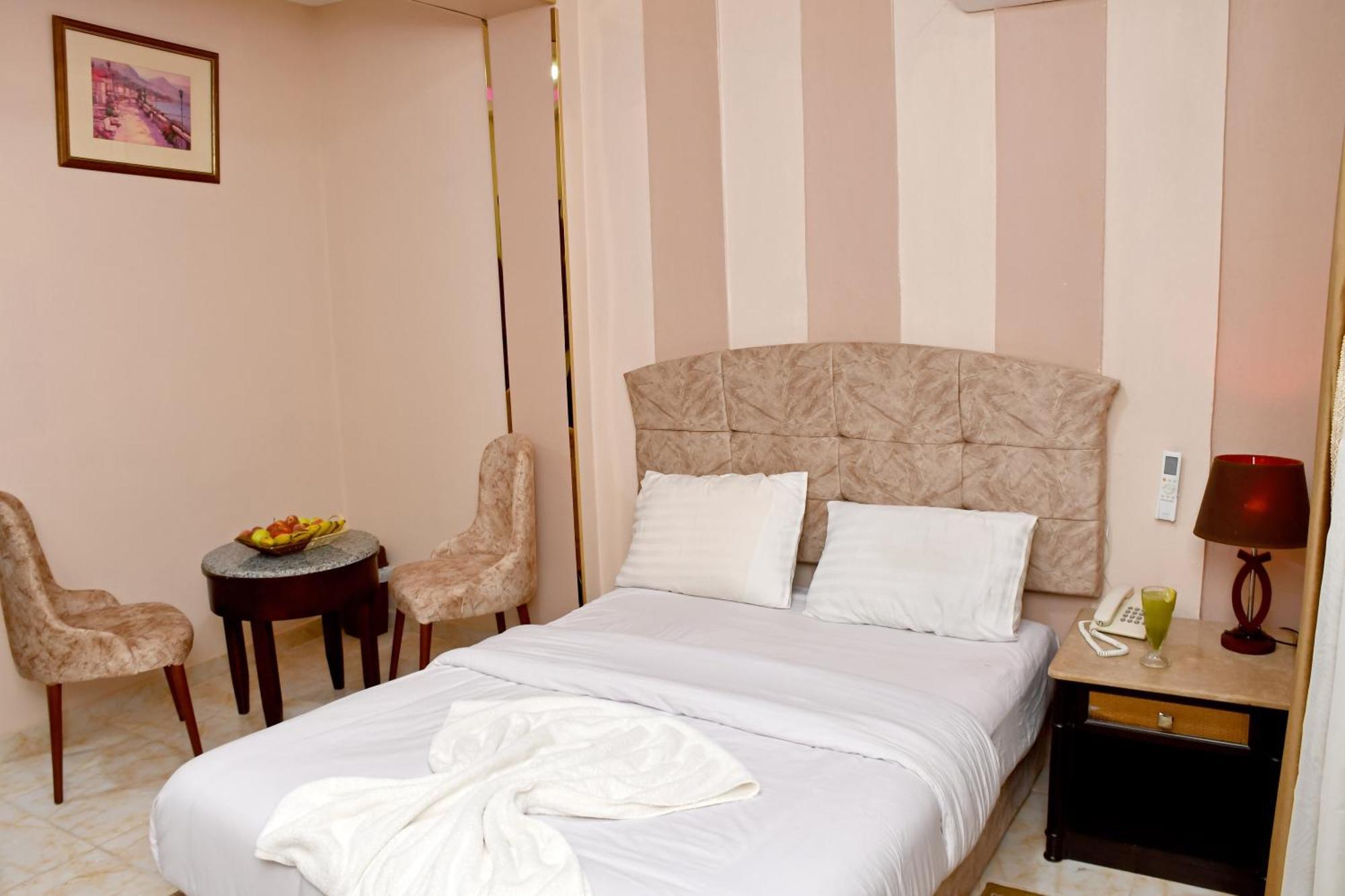 Nun Pyramids Hotel Kafrat al Jabal Room photo