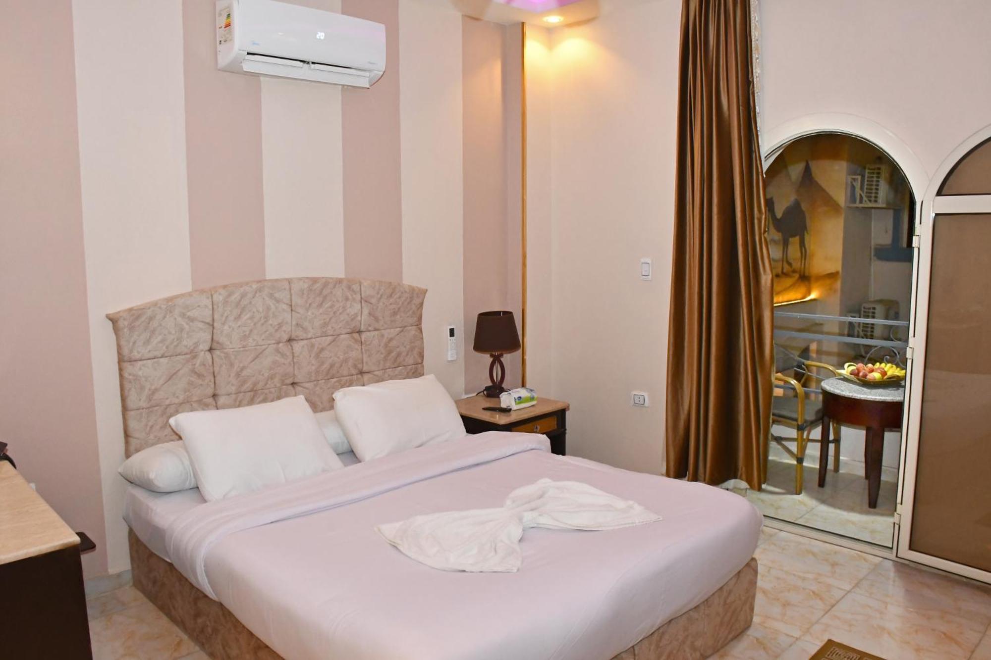 Nun Pyramids Hotel Kafrat al Jabal Exterior photo
