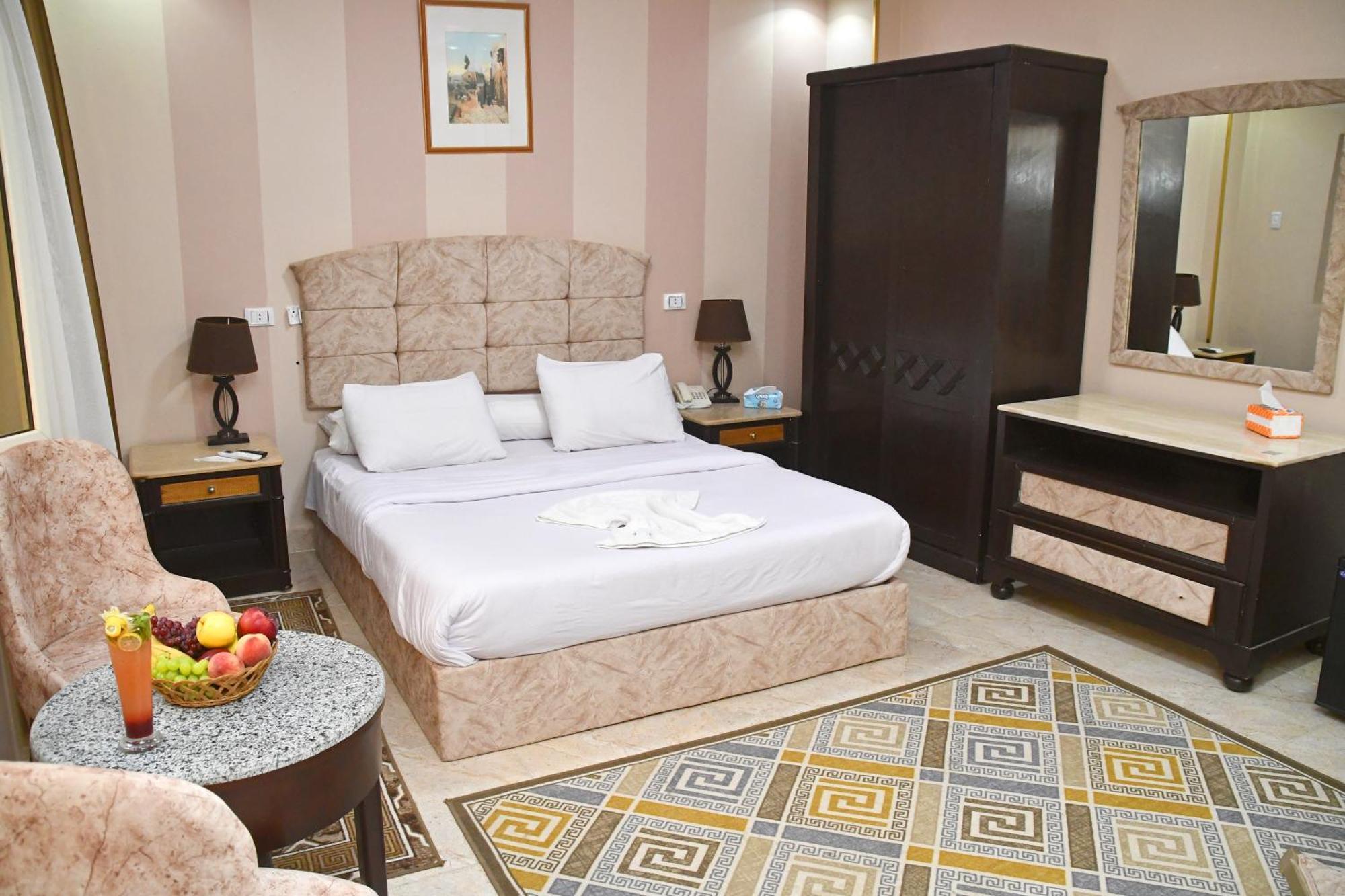 Nun Pyramids Hotel Kafrat al Jabal Room photo